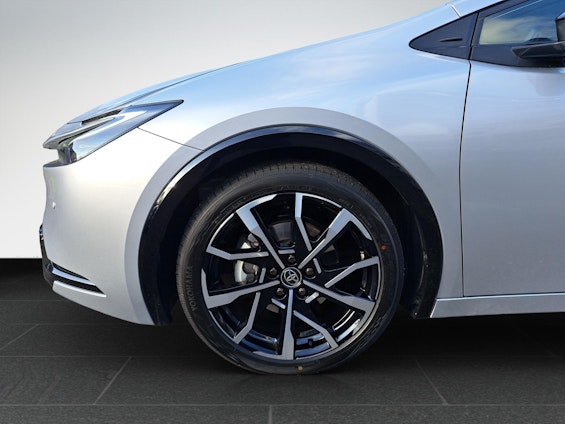 Vehicle image 18 Vehicle image 18