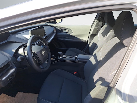 Vehicle image 8 Vehicle image 8