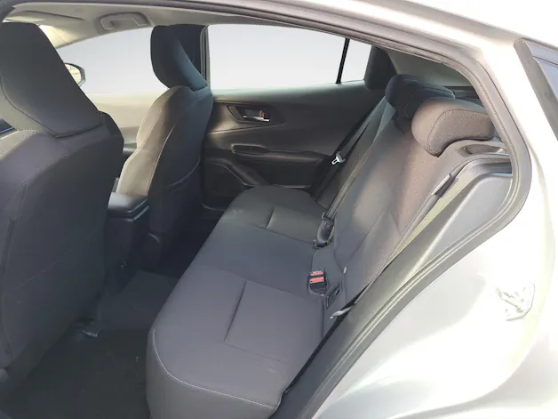 Toyota Prius 2.0 Plug-In-Hybrid Style