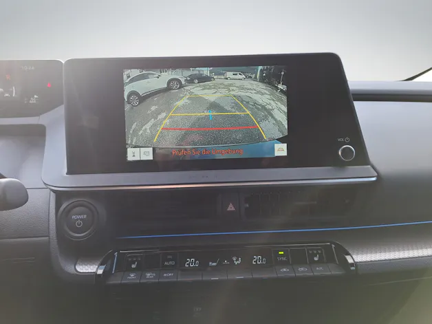 Toyota Prius 2.0 Plug-In-Hybrid Style