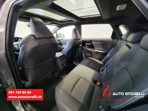 Vehicle image 6 Vehicle image 6