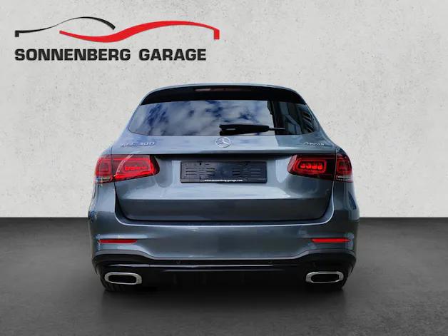 Mercedes-Benz GLC 300 AMG Line 4m