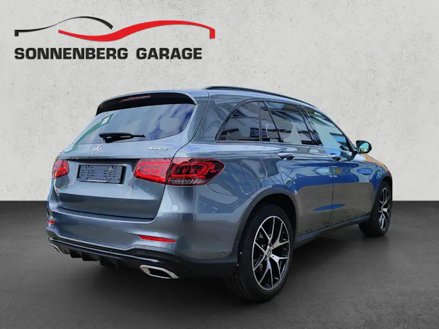Mercedes-Benz GLC 300 AMG Line 4m