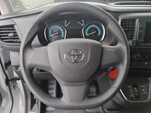 Toyota PROACE Van L1 50KWh Active