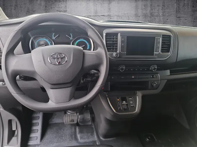 Toyota PROACE Van L1 50KWh Active