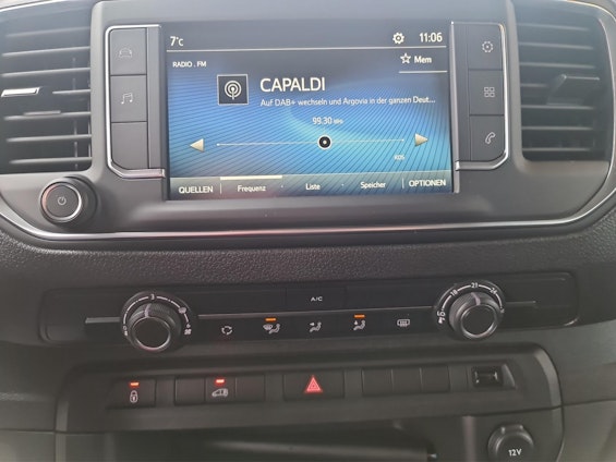 Vehicle image 7 Vehicle image 7