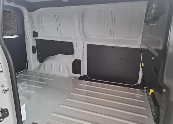 Vehicle image 8 Vehicle image 8