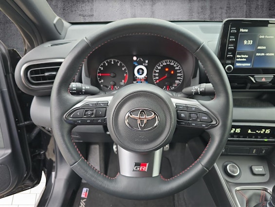 Vehicle image 5 Vehicle image 5