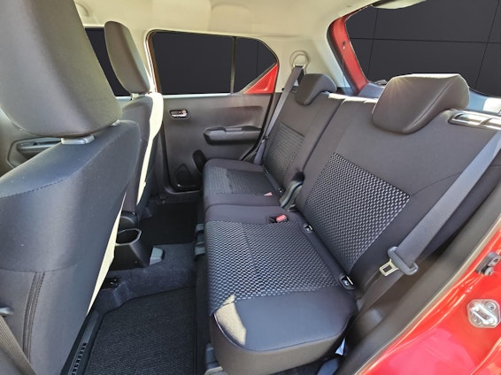 Vehicle image 10 Vehicle image 10