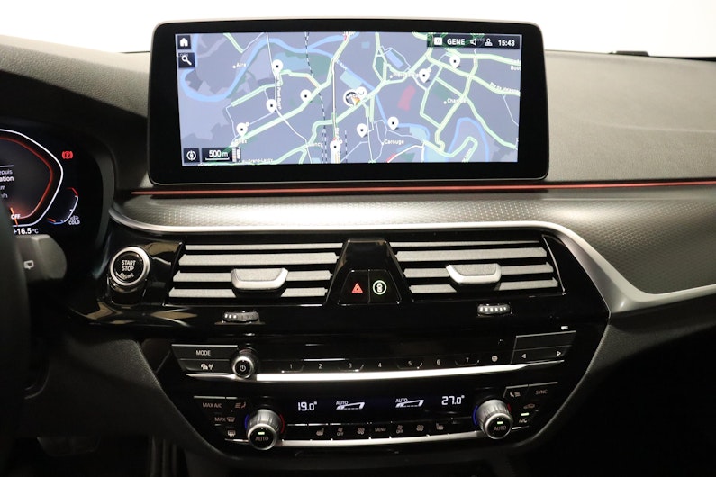 Vehicle image BMW 5 SERIES