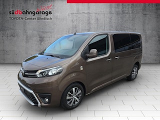 Vehicle image TOYOTA PROACE VERSO 0 Vehicle image TOYOTA PROACE VERSO 0