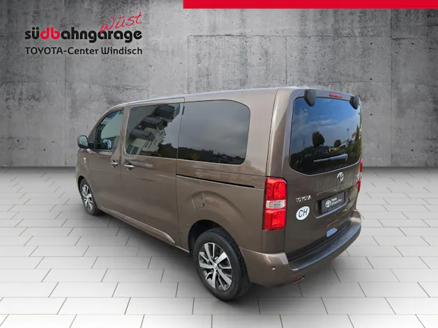 Toyota PROACE Verso L1 2.0 D Shuttle