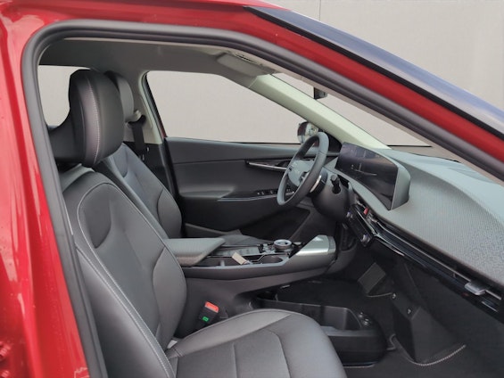 Vehicle image 13 Vehicle image 13