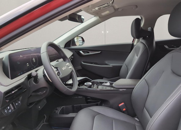 Vehicle image 8 Vehicle image 8