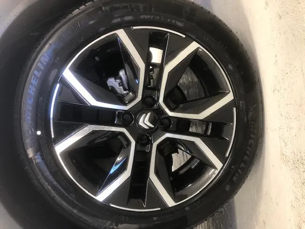 Citroën e-C4 X Shine