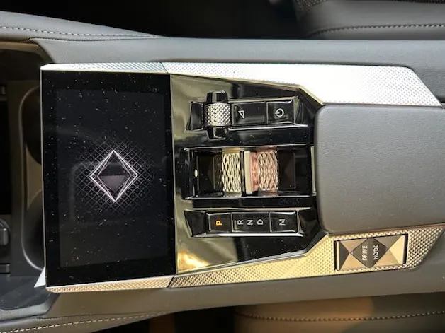 DS Automobiles 4 1.2 PureTech Bastille