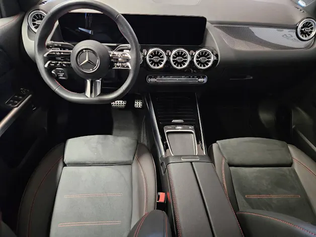 Mercedes-Benz GLA 220 d 4Matic AMG Line Swiss Star