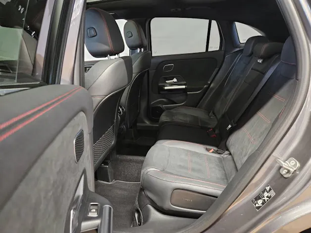 Mercedes-Benz GLA 220 d 4Matic AMG Line Swiss Star