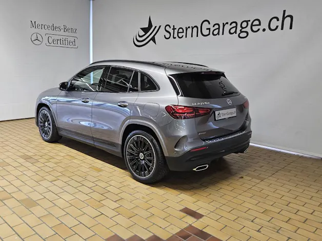Mercedes-Benz GLA 220 d 4Matic AMG Line Swiss Star