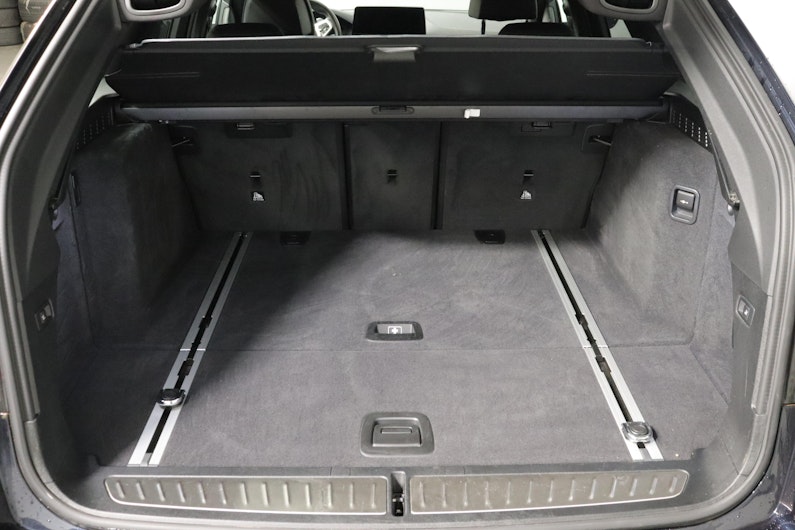 Vehicle image BMW 5 SERIES