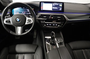 Vehicle image BMW 520d xDrive Touring