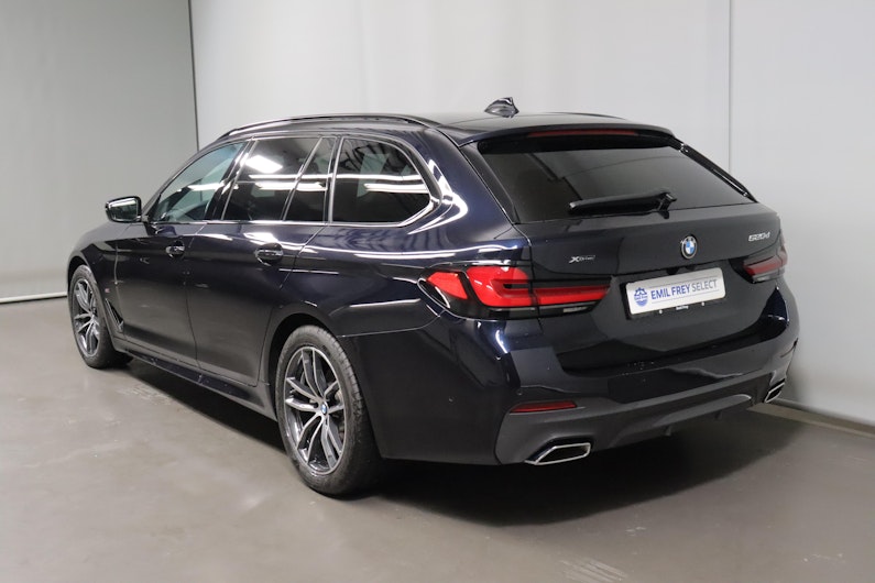 Vehicle image BMW 5 SERIES