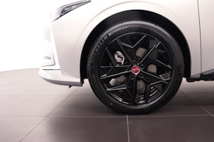 Vehicle image DS AUTOMOBILES 4 1.6 E-Tense Ligne Noire