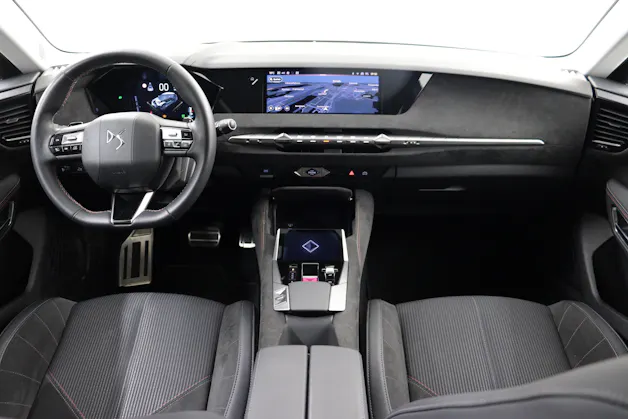 DS Automobiles 4 1.6 E-Tense Ligne Noire / ab 1.99% Leasing bei Abschluss einer Protect Autoversicherung