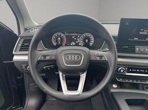 Vehicle image AUDI Q5 2.0 40 TFSI quattro S-Tronic