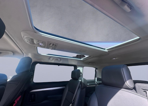 Vehicle image 7 Vehicle image 7