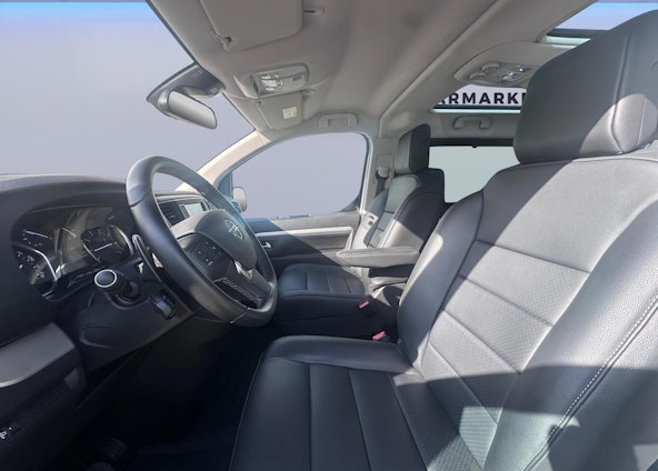 Vehicle image 8 Vehicle image 8