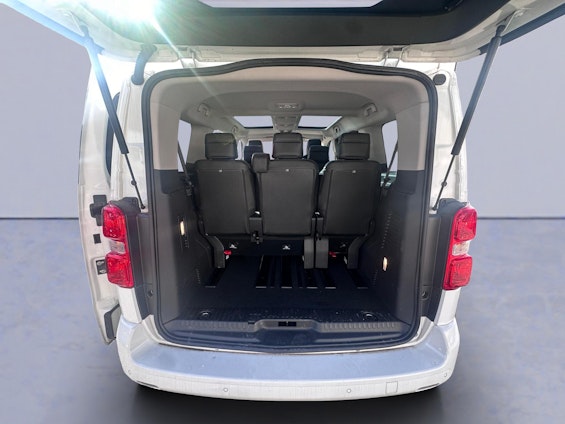 Vehicle image 12 Vehicle image 12