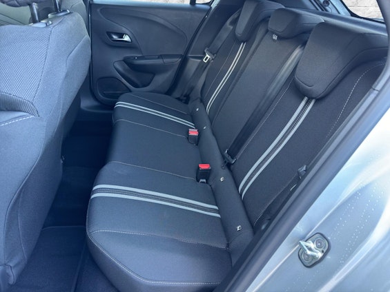 Vehicle image 7 Vehicle image 7