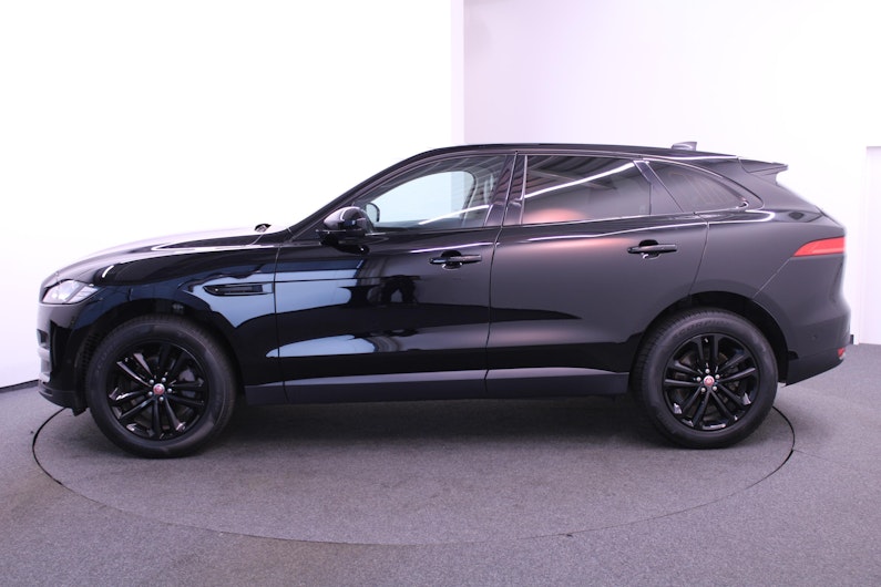 Vehicle image JAGUAR F-PACE