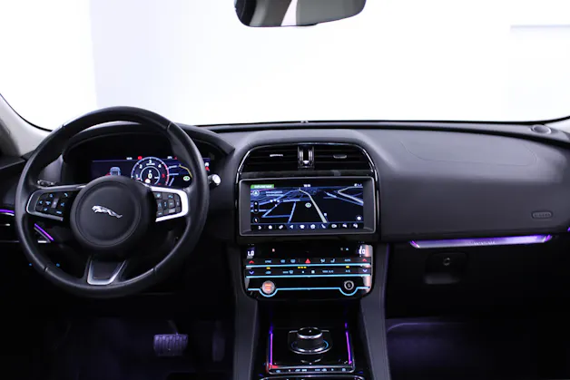 Jaguar F-Pace 2.0 D 240 Prestige AWD *LEASING 1.99%*