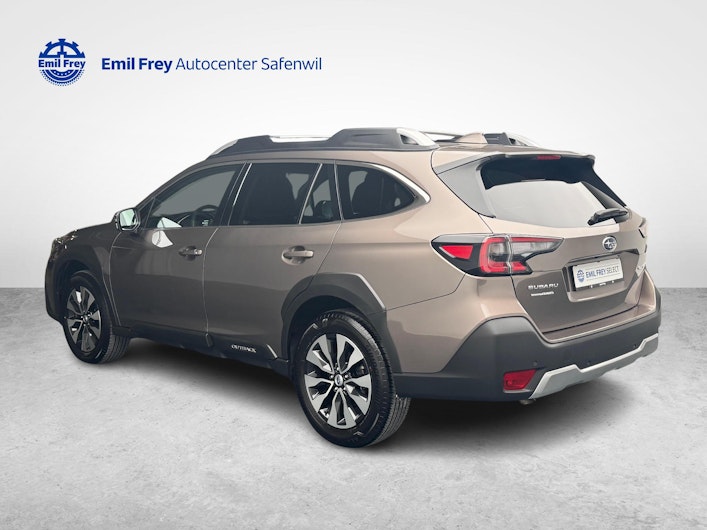 Vehicle image SUBARU OUTBACK