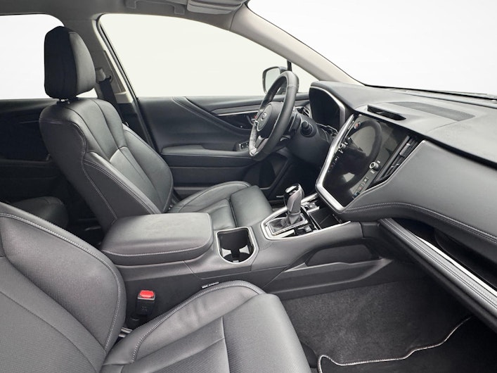 Vehicle image SUBARU OUTBACK