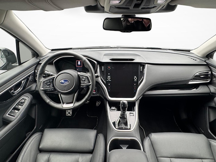 Vehicle image SUBARU OUTBACK