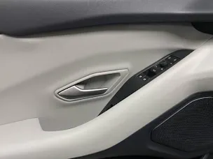 Ford Explorer Extended Range Premium RWD
