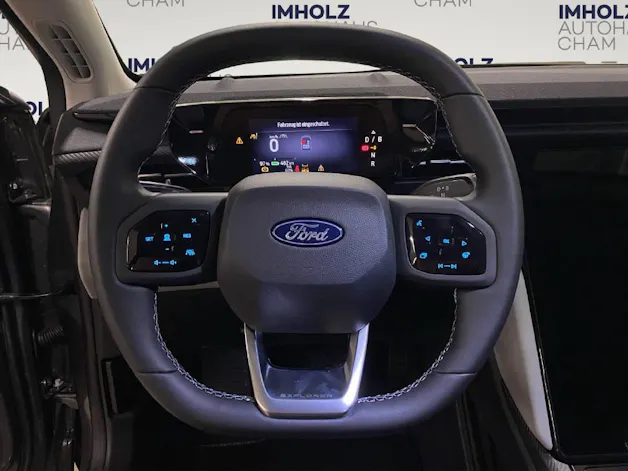 Ford Explorer Extended Range Premium RWD