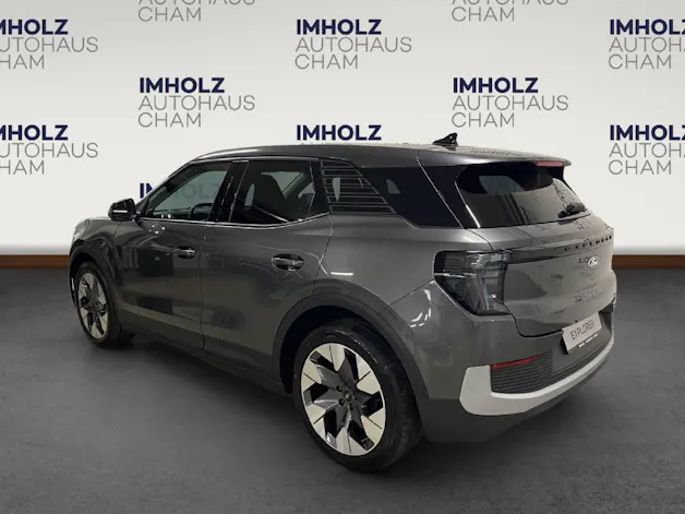 Ford Explorer Extended Range Premium RWD