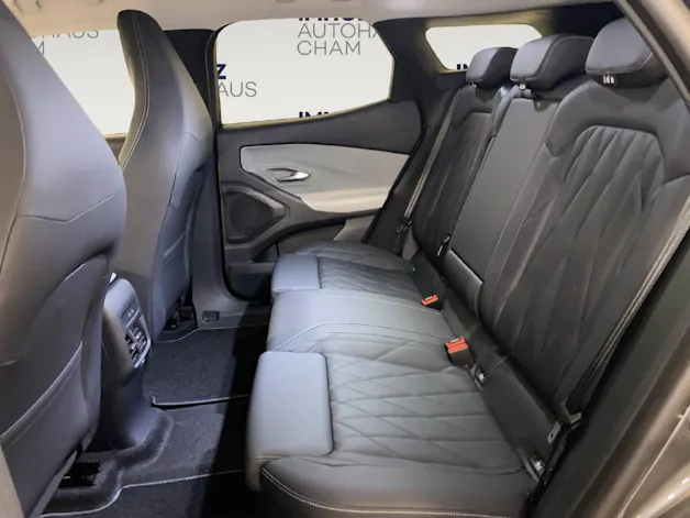 Ford Explorer Extended Range Premium RWD