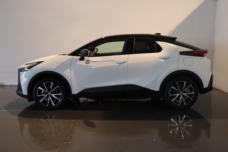Vehicle image TOYOTA C-HR