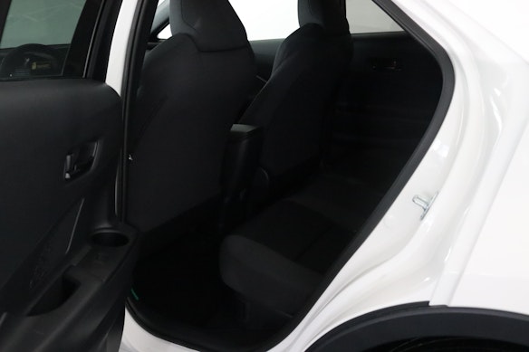 TOYOTA C-HR 2.0 PHEV Swiss Edition 3