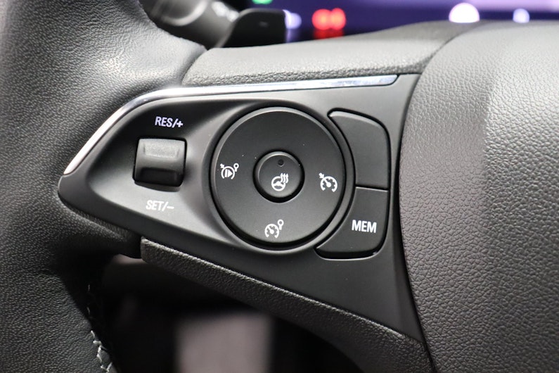 Vehicle image OPEL GRANDLAND