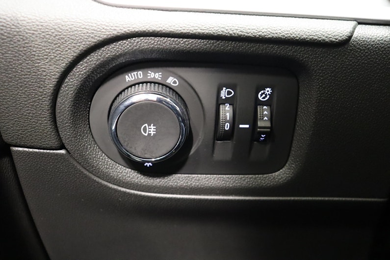 Vehicle image OPEL GRANDLAND