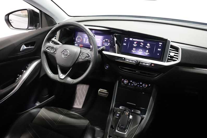 Vehicle image OPEL GRANDLAND