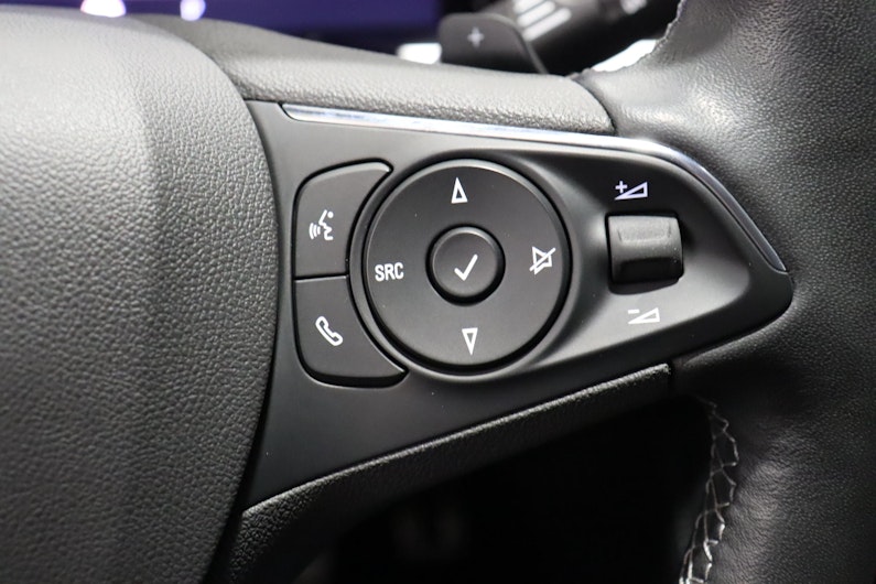 Vehicle image OPEL GRANDLAND