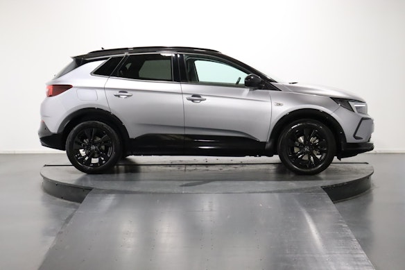 OPEL Grandland 1.2 T GS Line 2