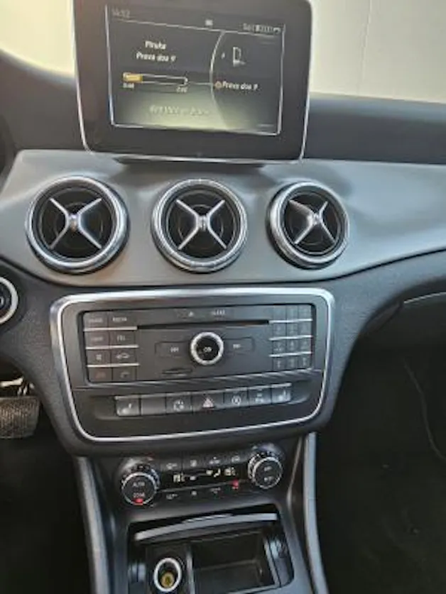 Mercedes-Benz CLA 250 Urban 4Matic